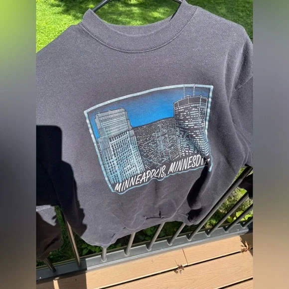 Vintage Minneapolis Minnesota Sweatshirt - Picture 3 of 5